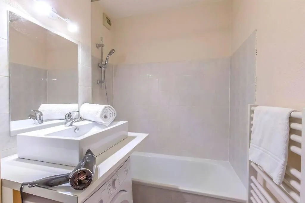 Maupassant: T1Bis Lit 160 - Clim - Parking Gratuit Apartment Grenoble