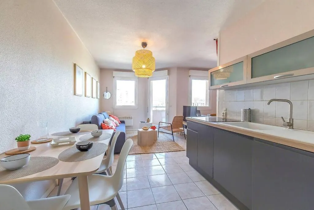 Maupassant: T1Bis Lit 160 - Clim - Parking Gratuit Apartment Grenoble